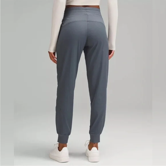 Lululemon dance studio jogger size 6 - Picture 3 of 11